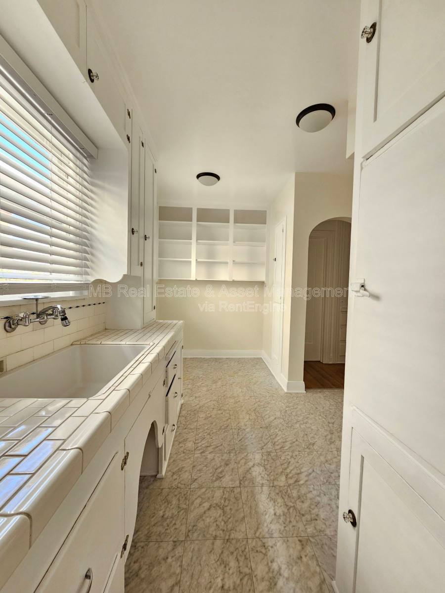 Apartment for rent at 807 Oro Terrace, San Pedro, CA 90731