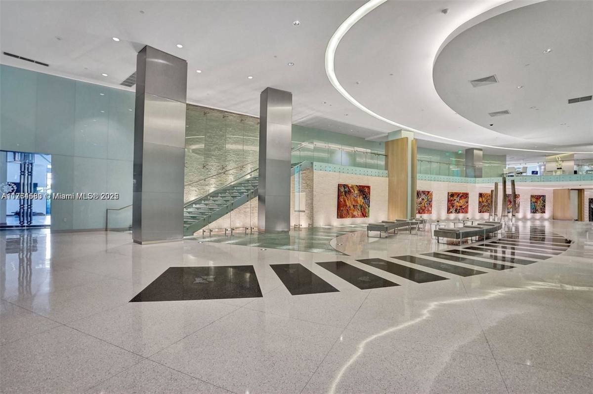 Condo for rent at 92 SW 3rd St #5206, Miami, FL 33130