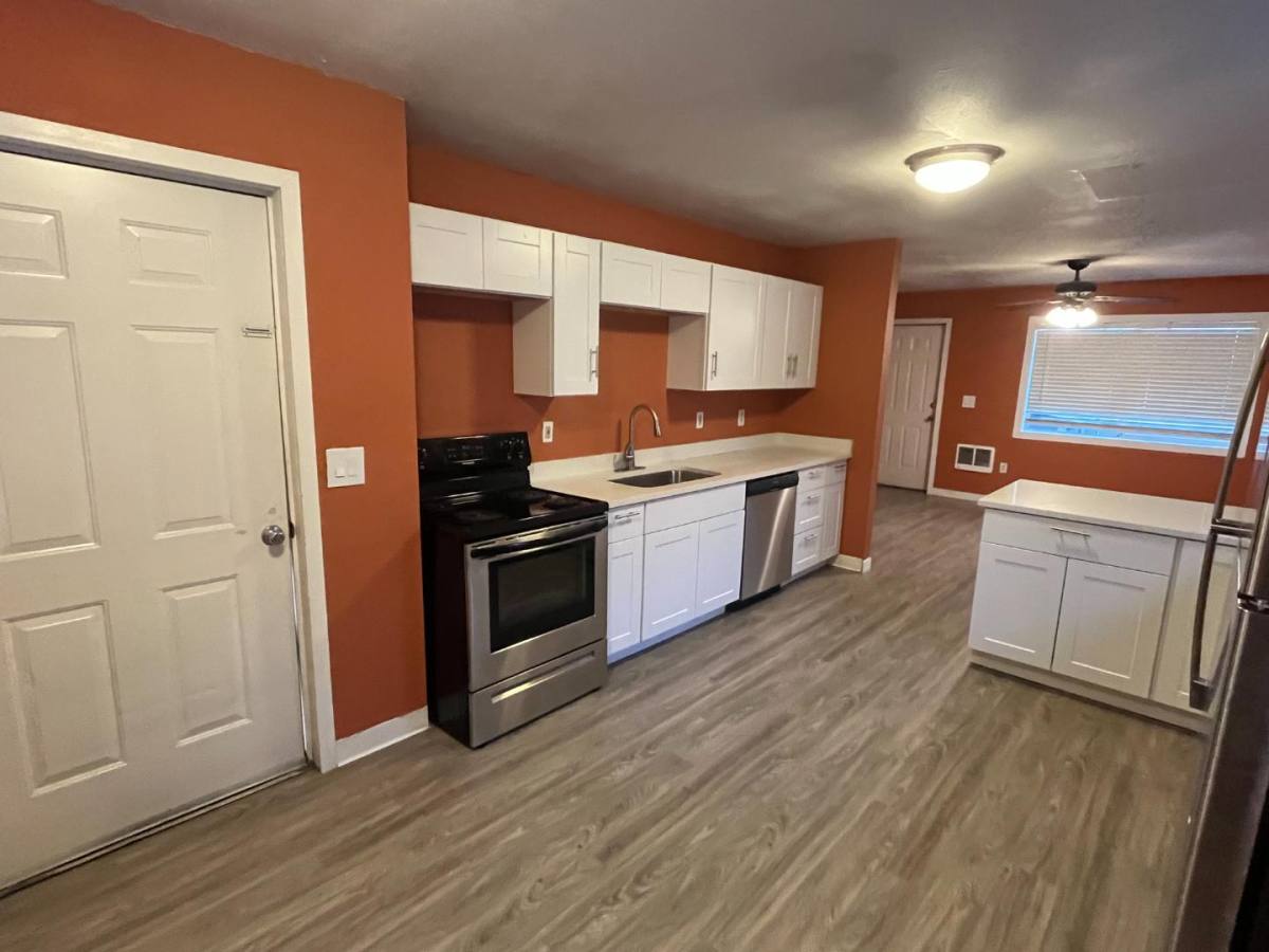 Apartment for rent at 1106 Emerson Dr #9, The Dalles, OR 97058