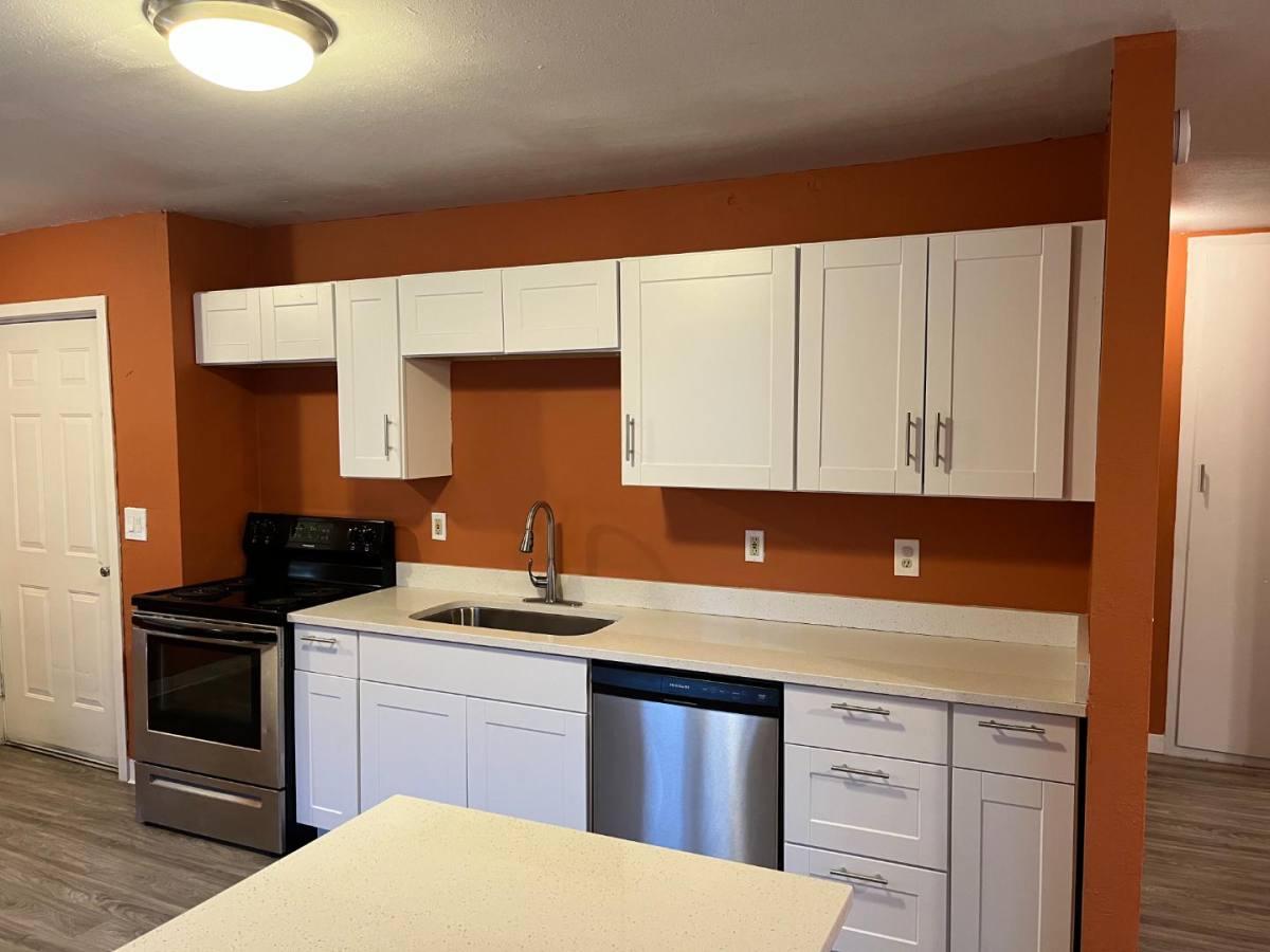 Apartment for rent at 1106 Emerson Dr #9, The Dalles, OR 97058