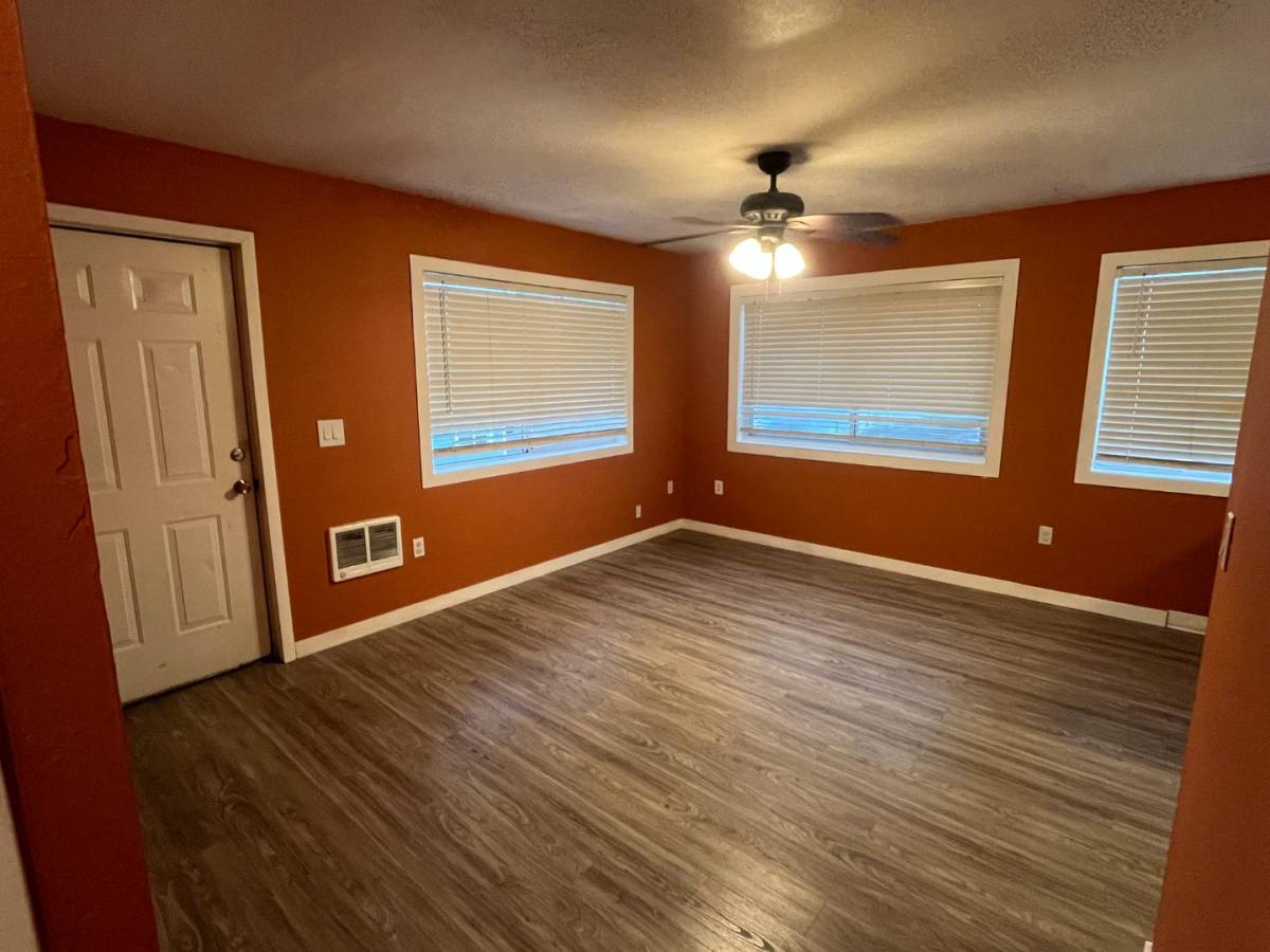 Apartment for rent at 1106 Emerson Dr #9, The Dalles, OR 97058