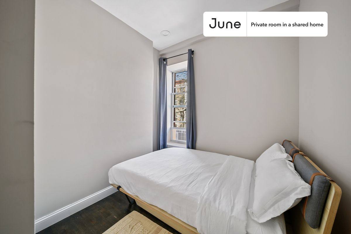 570 Putnam Ave, Brooklyn, NY 11221