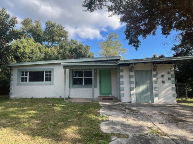 House for rent at 127 Country Club Dr, Sanford, FL 32771
