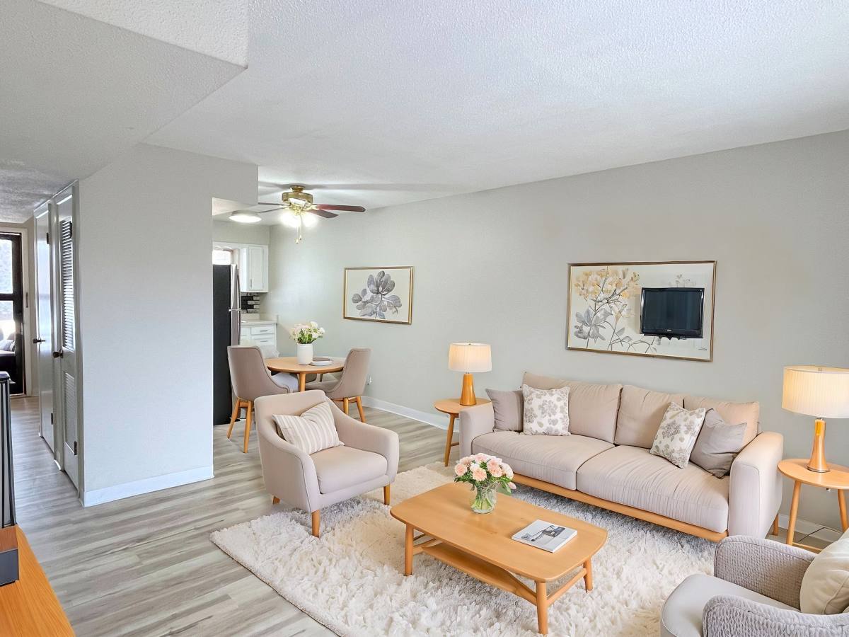 Apartment for rent at 1600 NW Pine Rd, Ankeny, IA 50023