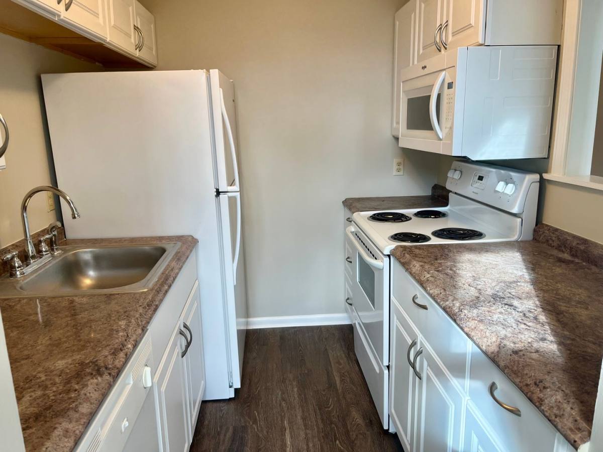 Apartment for rent at 10 Washington Green, East Walpole, MA 02032