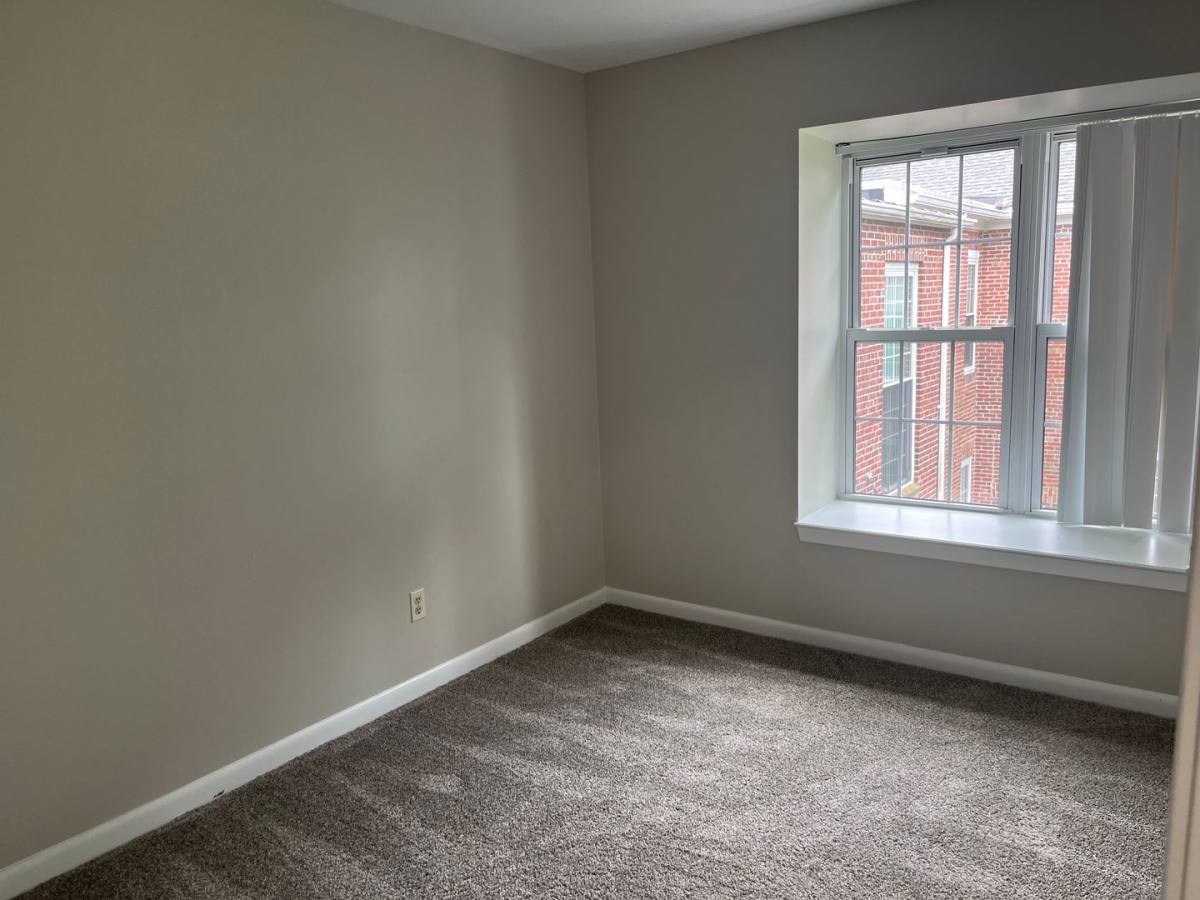 Apartment for rent at 10 Washington Green, East Walpole, MA 02032