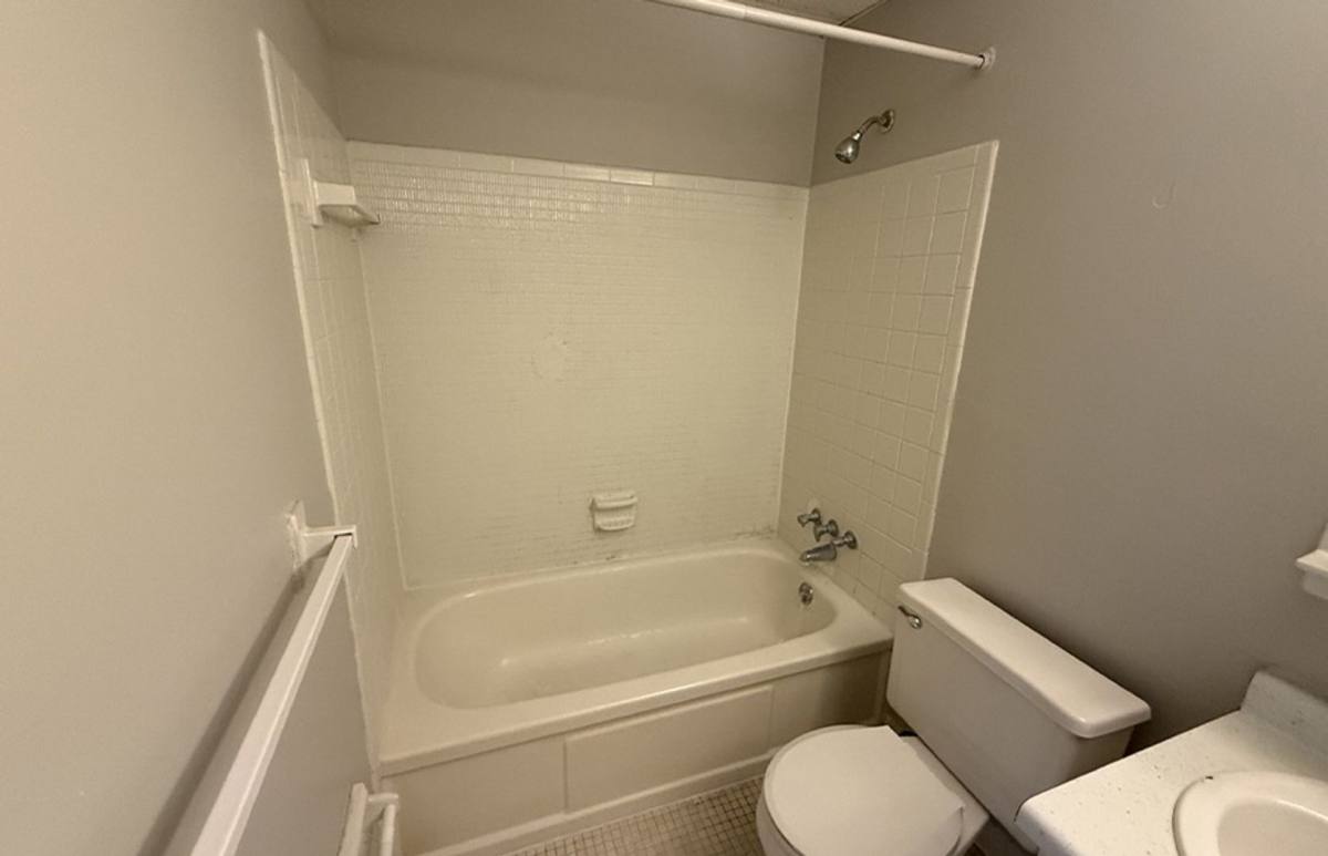 Apartment for rent at 2065 Clifton Ave, Cincinnati, OH 45219