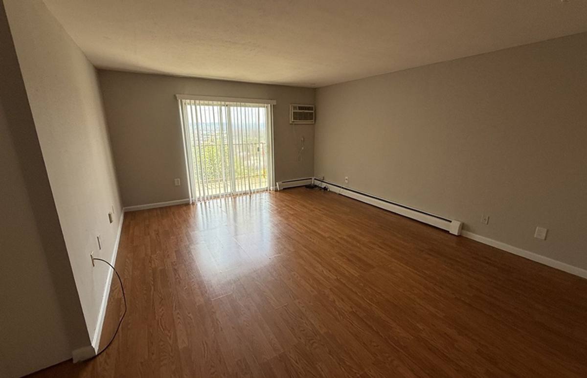 Apartment for rent at 2065 Clifton Ave, Cincinnati, OH 45219