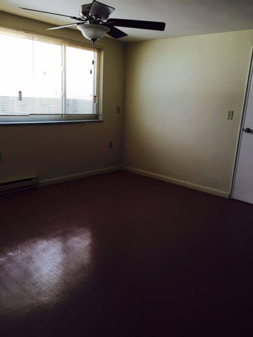 Apartment for rent at 558 Lowell Ave, Cincinnati, OH 45220