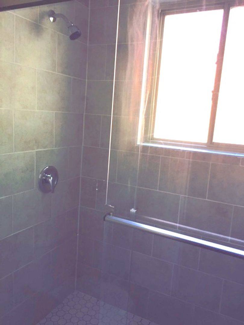 Apartment for rent at 558 Lowell Ave, Cincinnati, OH 45220