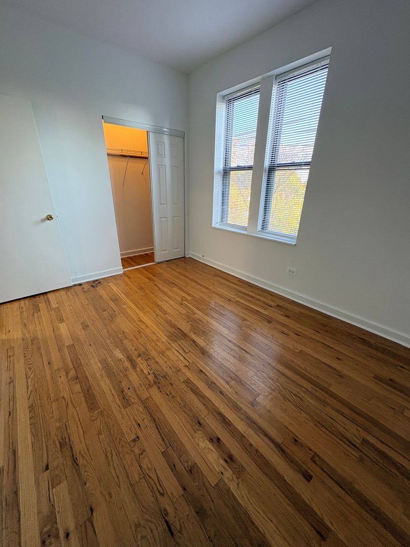 Apartment for rent at 5716 W Washington Blvd, Chicago, IL 60644