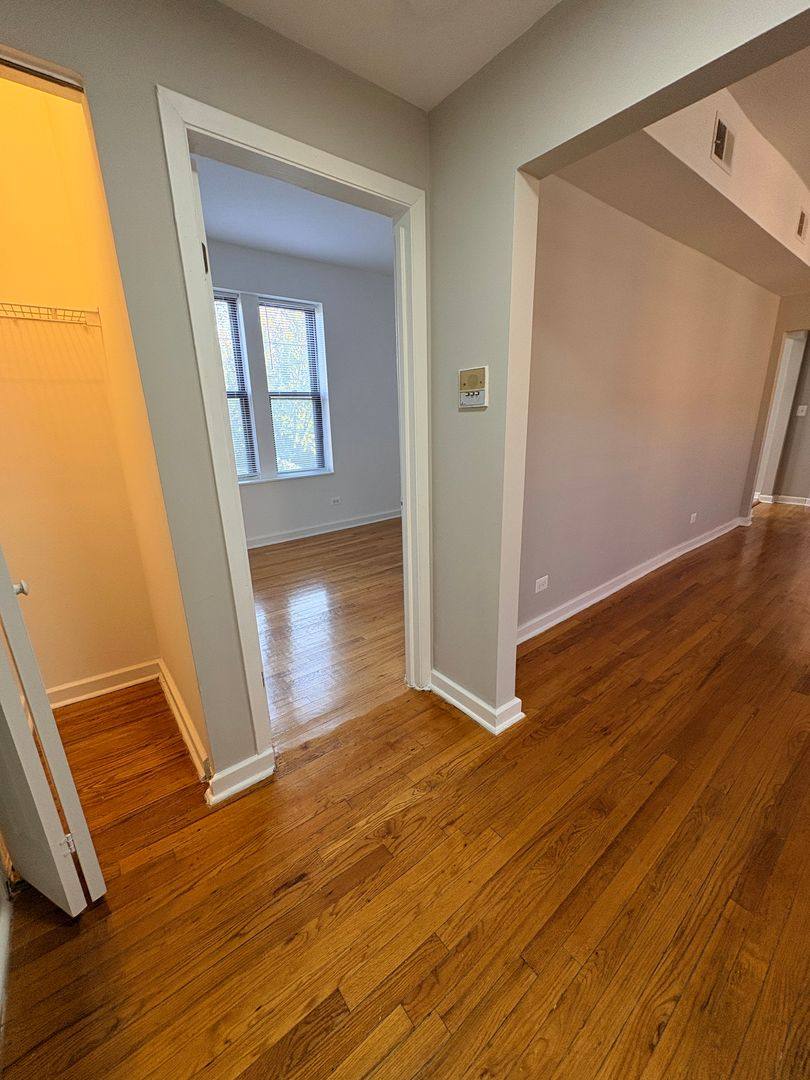Apartment for rent at 5716 W Washington Blvd, Chicago, IL 60644
