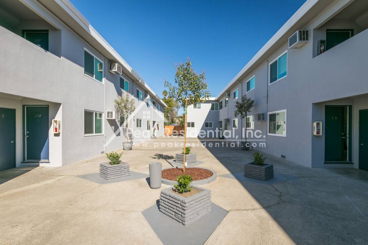 Apartment for rent at 3833 Marconi Ave, Sacramento, CA 95821