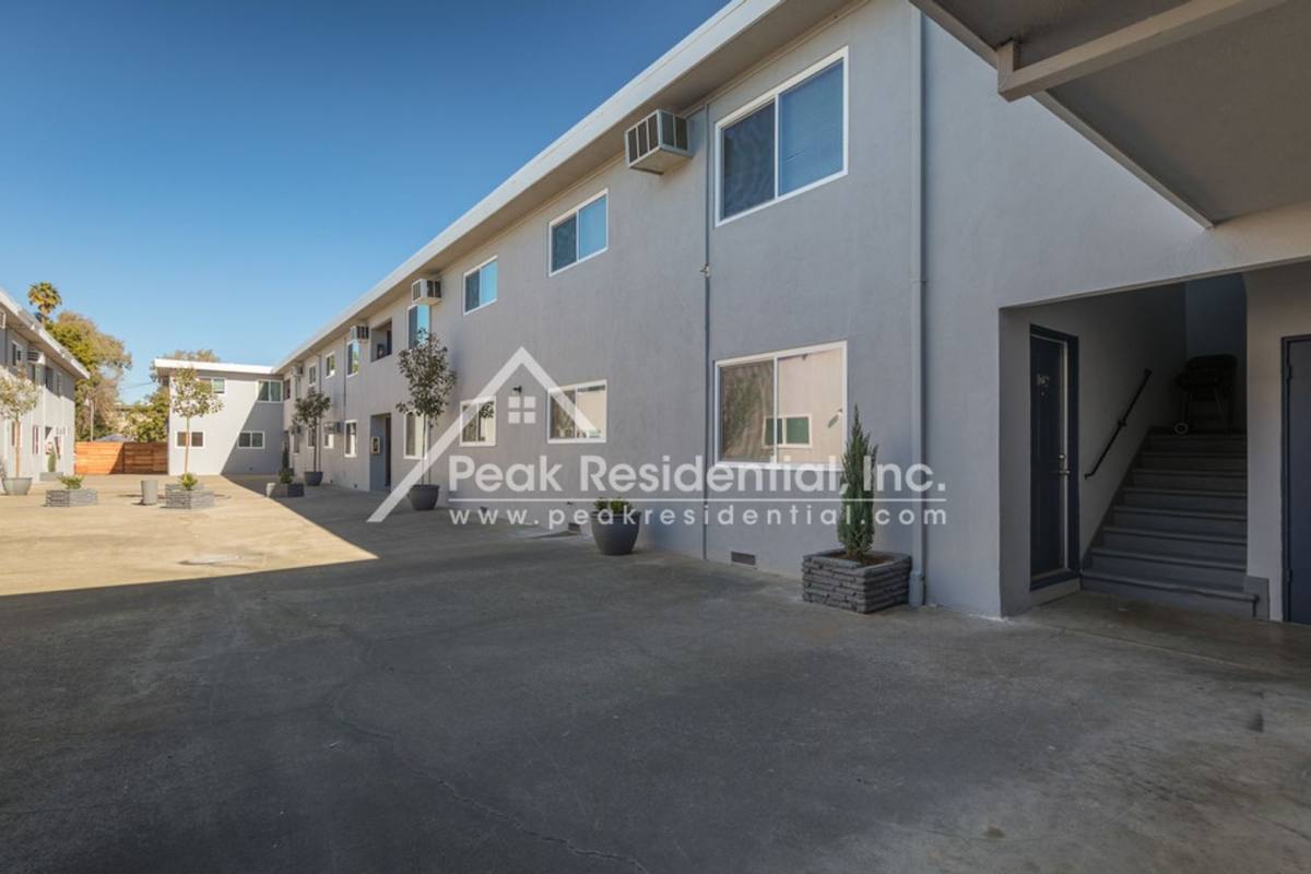 Apartment for rent at 3833 Marconi Ave, Sacramento, CA 95821