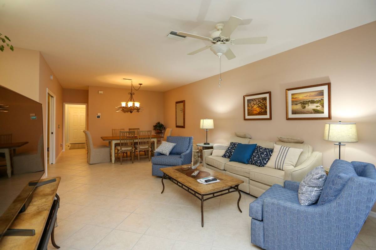 House for rent at 5885 Three Iron Dr, Naples, FL 34110