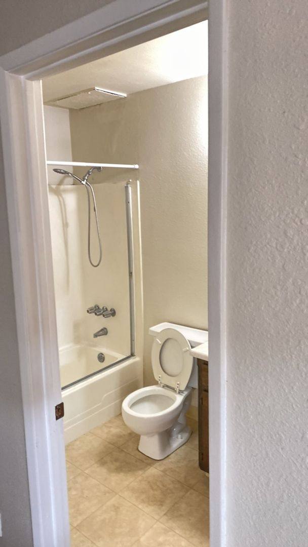 Apartment for rent at 1131 W 3rd St, Chico, CA 95926