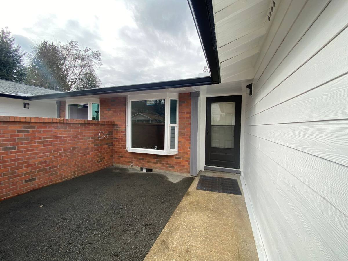 Apartment for rent at 4349 - 4351 NE, Portland, OR 97220