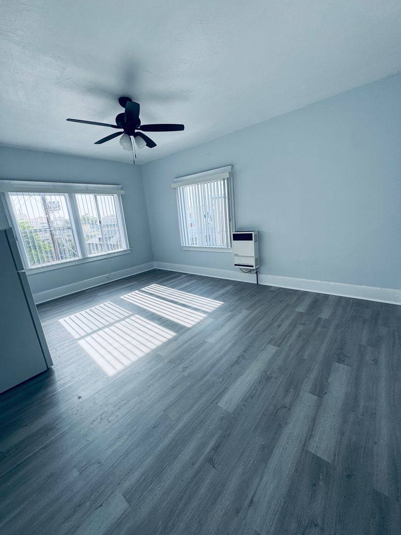 Apartment for rent at 1350 W 4th St, Los Angeles, CA 90017