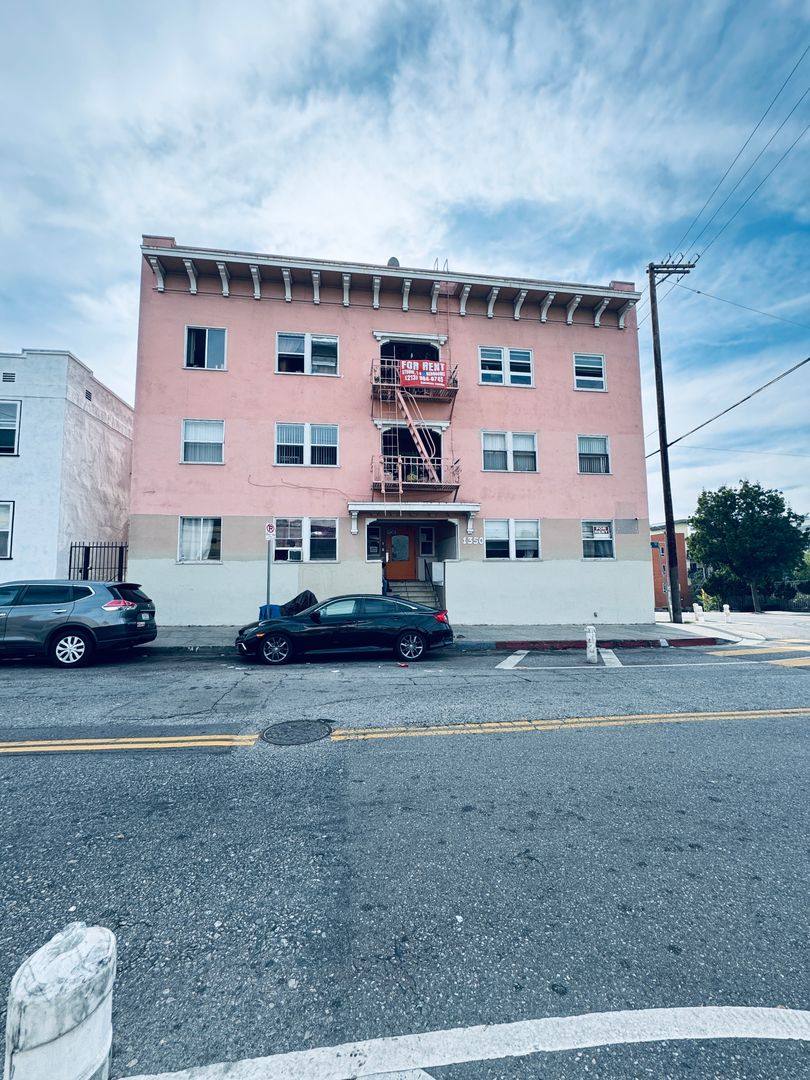 Apartment for rent at 1350 W 4th St, Los Angeles, CA 90017