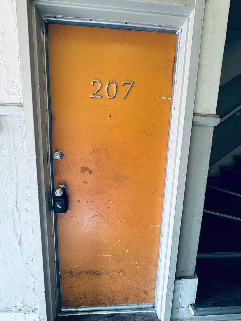 Apartment for rent at 1350 W 4th St, Los Angeles, CA 90017