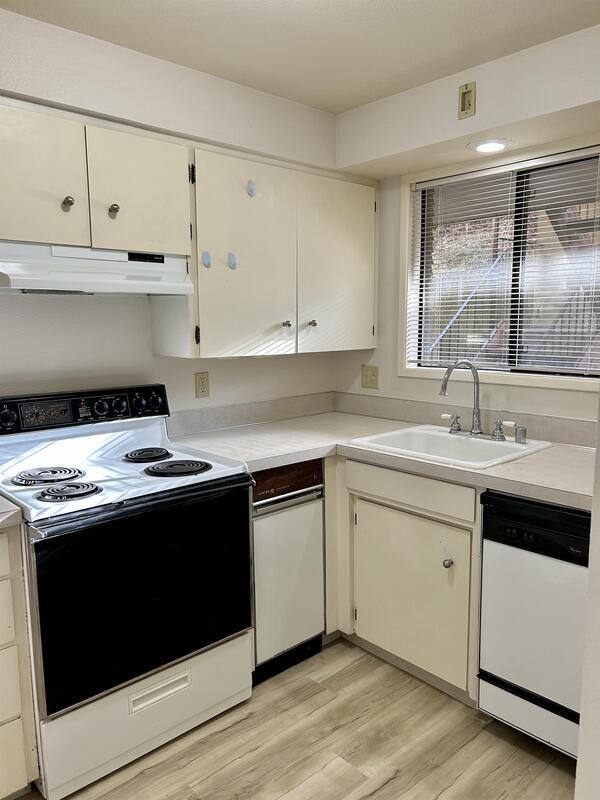 Apartment for rent at 103 La Villa Dr, Lynden, WA 98264