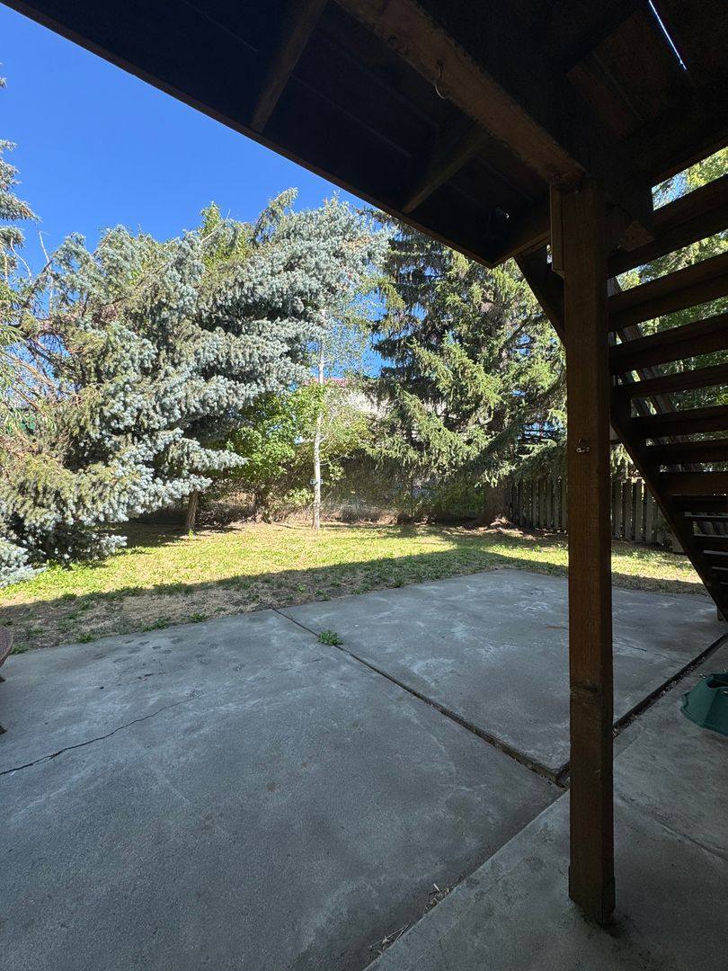 Apartment for rent at 1204 N B St, Ellensburg, WA 98926