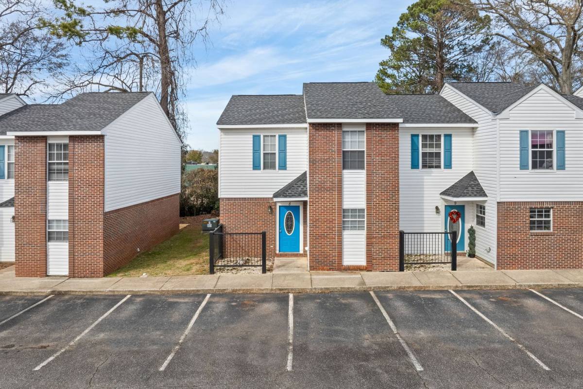 552 Oak Meadow Lane, Auburn, AL 36830 - Townhouse For Rent - Image 2