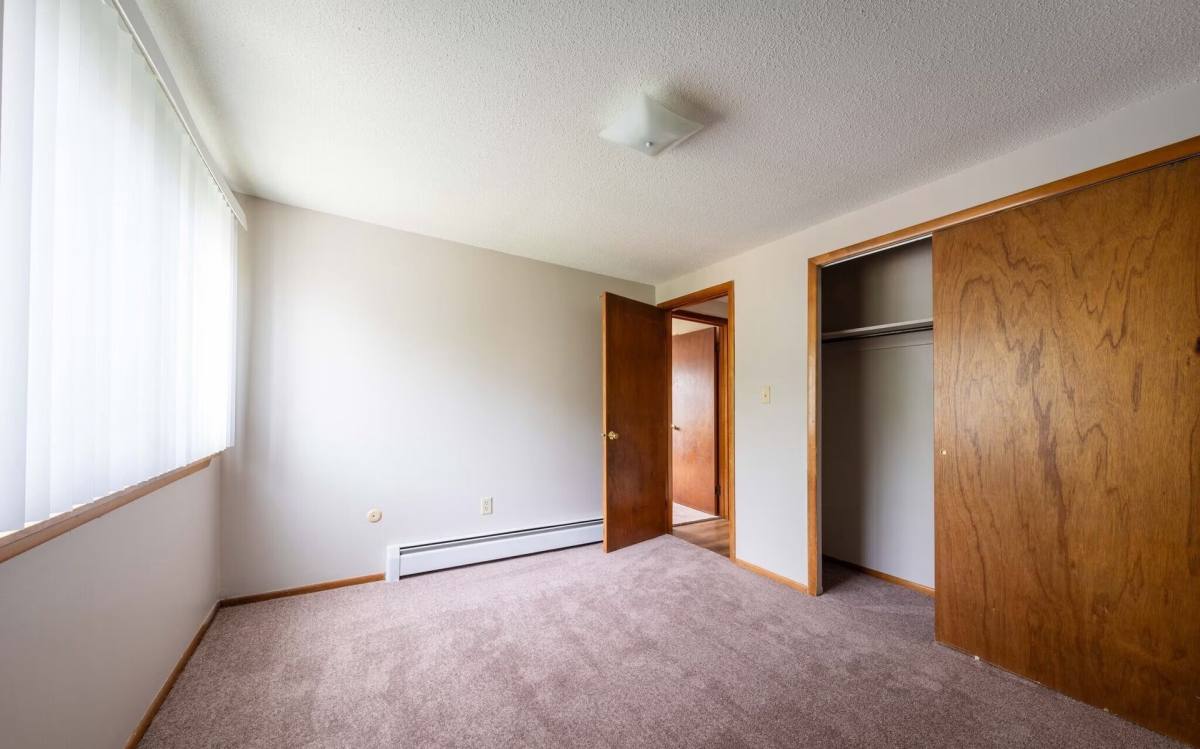 Townhouse for rent at 3400 McKinley Parkway, Buffalo, NY 14219