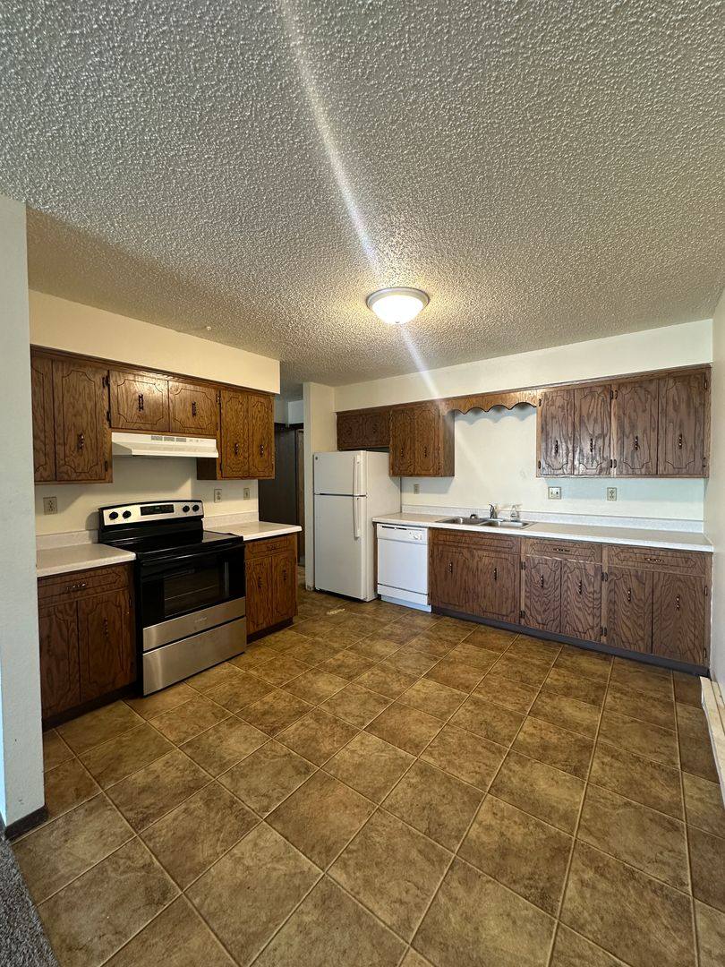 Apartment for rent at 3208 9th St S, Moorhead, MN 56560