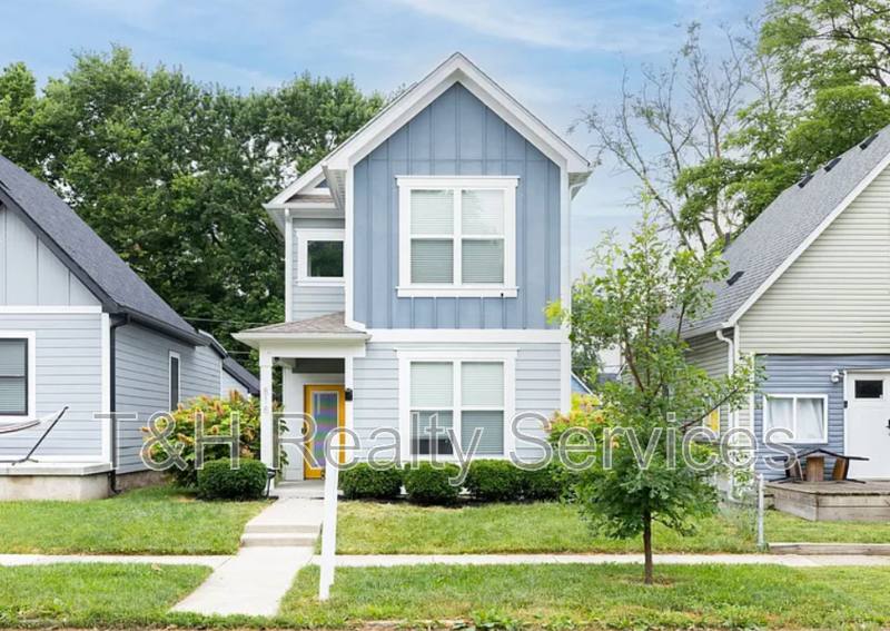 House for rent at 818 Villa Ave, Indianapolis, IN 46203