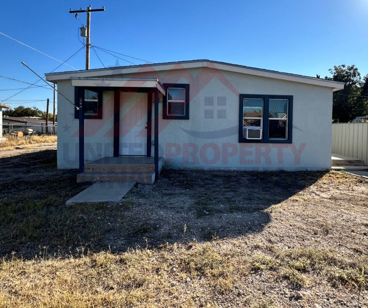 House for rent at 1108 W Stevens, Carlsbad, NM 88220