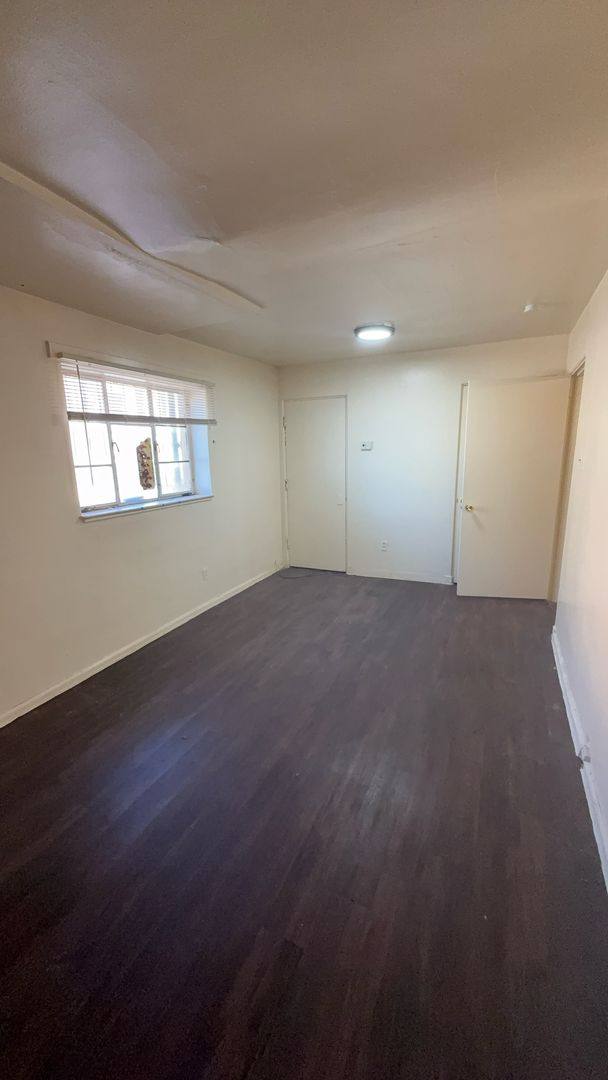 Apartment for rent at 414 Pine St SE, Albuquerque, NM 87106