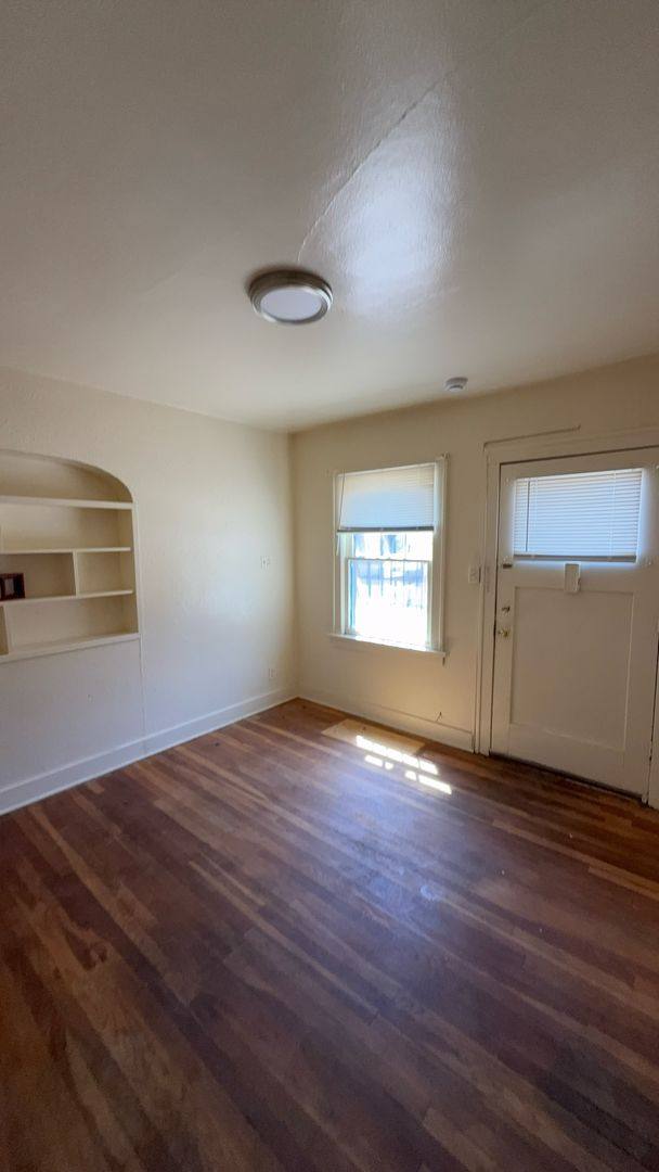 Apartment for rent at 2121 Gold Ave SE, Albuquerque, NM 87106