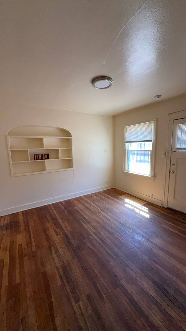 Apartment for rent at 2121 Gold Ave SE, Albuquerque, NM 87106
