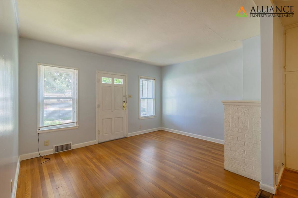 Apartment for rent at 1609-11 Poyntz Ave, Manhattan, KS 66502