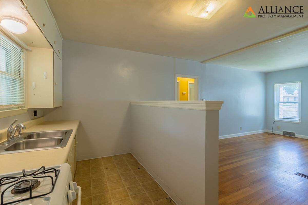 Apartment for rent at 1609-11 Poyntz Ave, Manhattan, KS 66502
