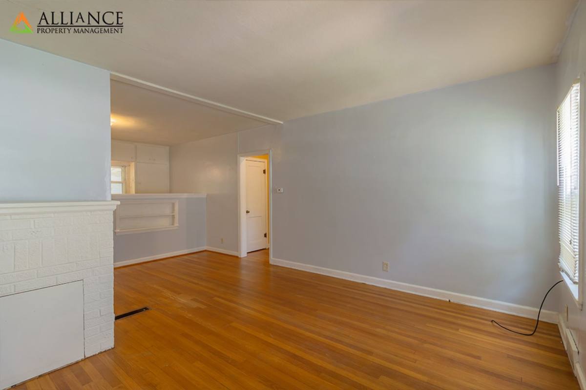 Apartment for rent at 1609-11 Poyntz Ave, Manhattan, KS 66502