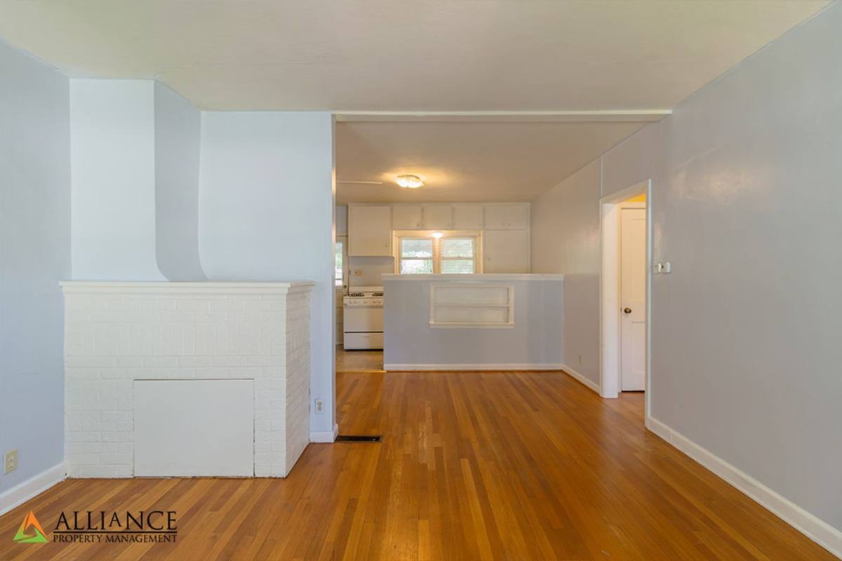 Apartment for rent at 1609-11 Poyntz Ave, Manhattan, KS 66502