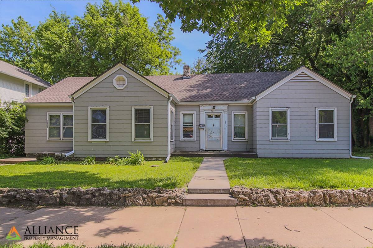 Apartment for rent at 1609-11 Poyntz Ave, Manhattan, KS 66502