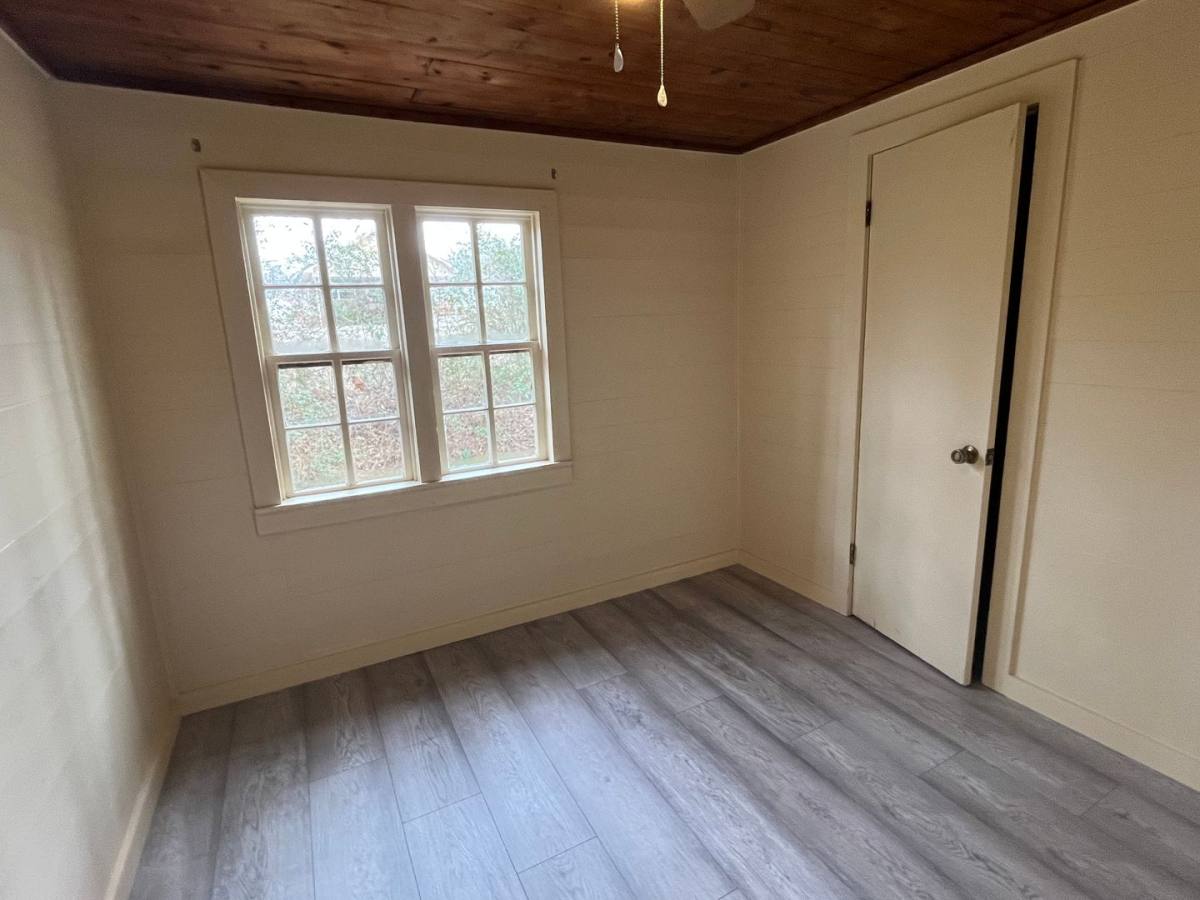 House for rent at 302 S Elizabeth St, Dover, AR 72837