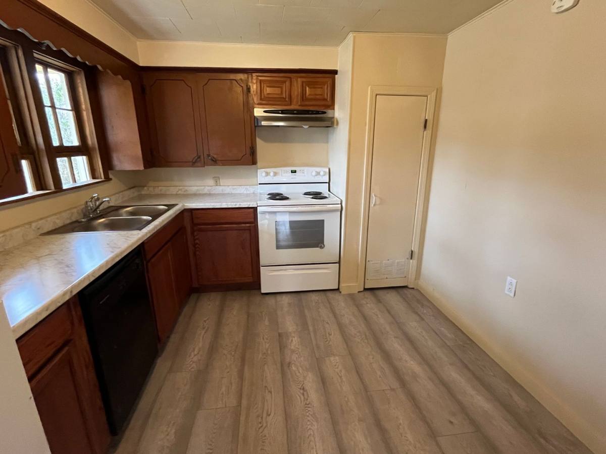 House for rent at 302 S Elizabeth St, Dover, AR 72837