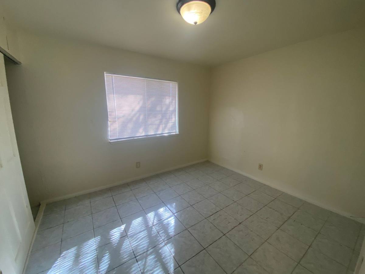 House for rent at 40715 179th St E, Lancaster, CA 93535