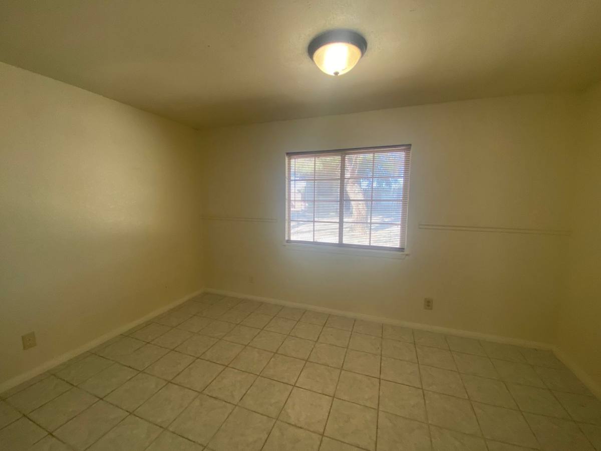 House for rent at 40715 179th St E, Lancaster, CA 93535