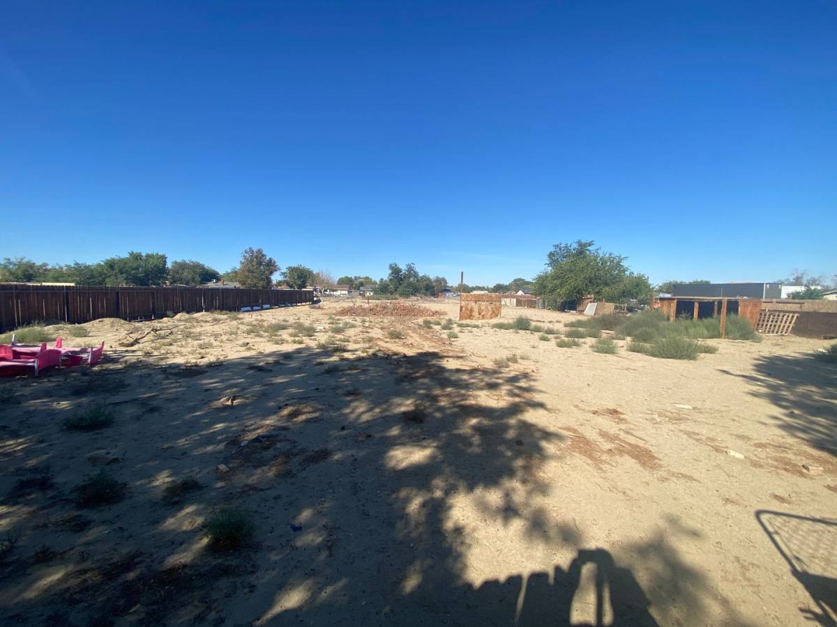 House for rent at 40715 179th St E, Lancaster, CA 93535