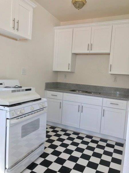 Apartment for rent at 553 Cedar Ave, Long Beach, CA 90802