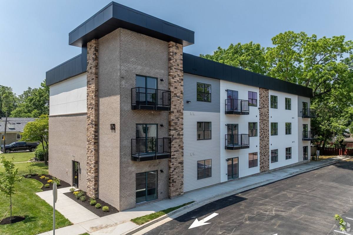 Apartment for rent at 1729 Nicholasville Rd, Lexington, KY 40503