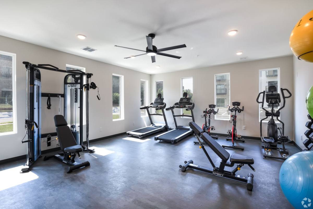 Apartment for rent at 1729 Nicholasville Rd, Lexington, KY 40503