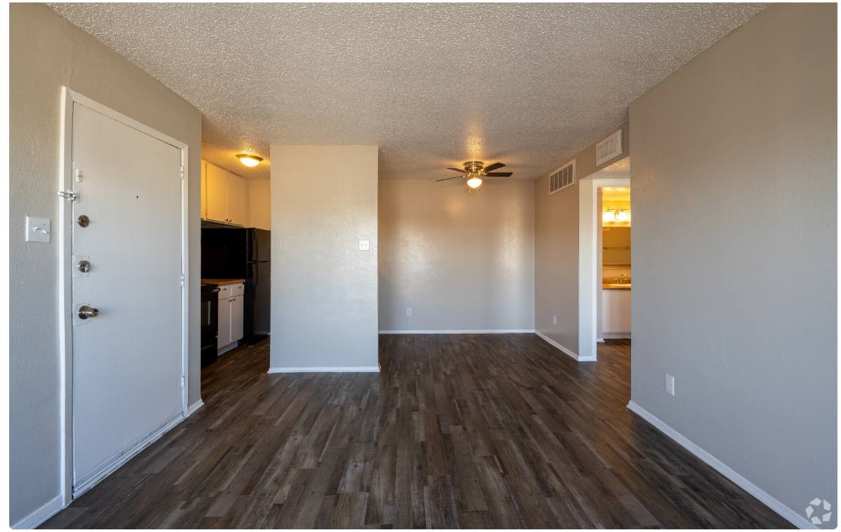 Apartment for rent at 1300 E Dallas St, Mansfield, TX 76063
