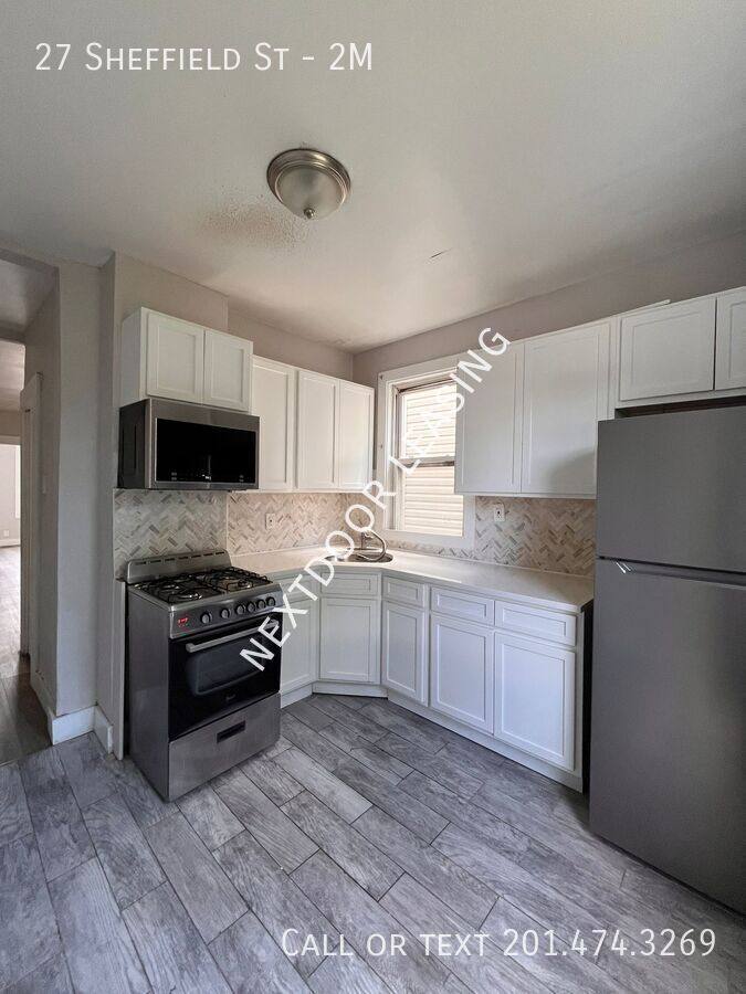 Apartment for rent at 27 Sheffield St #2M, Jersey City, NJ 07305