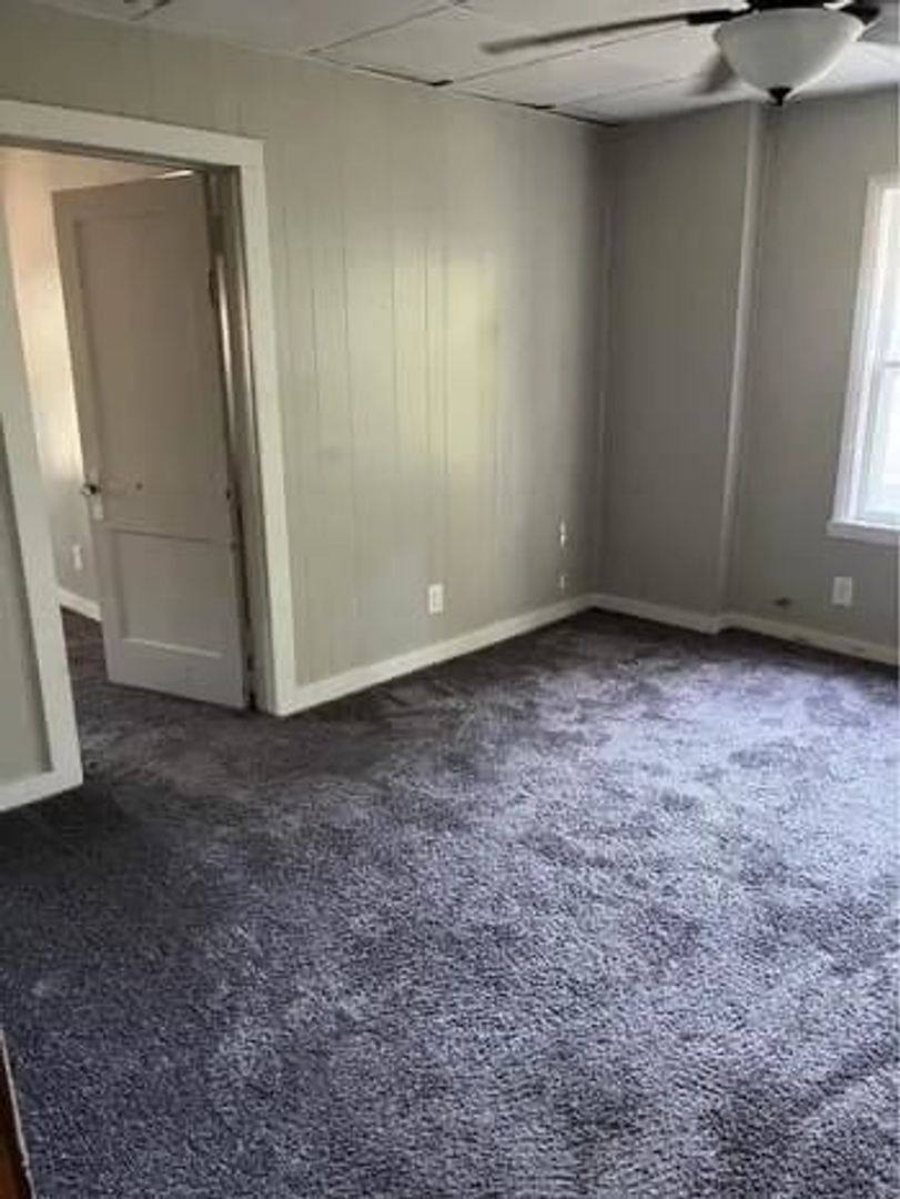 Apartment for rent at 406 S 6th Ave, Wausau, WI 54401